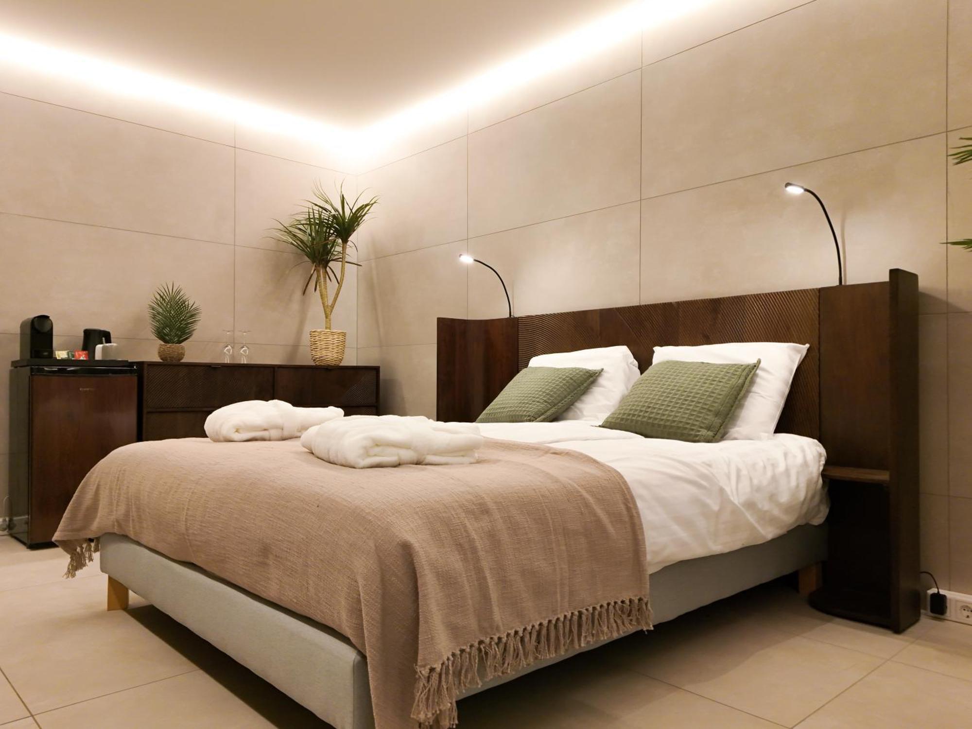 Hike & Bike Hotel Noordwolde  Экстерьер фото