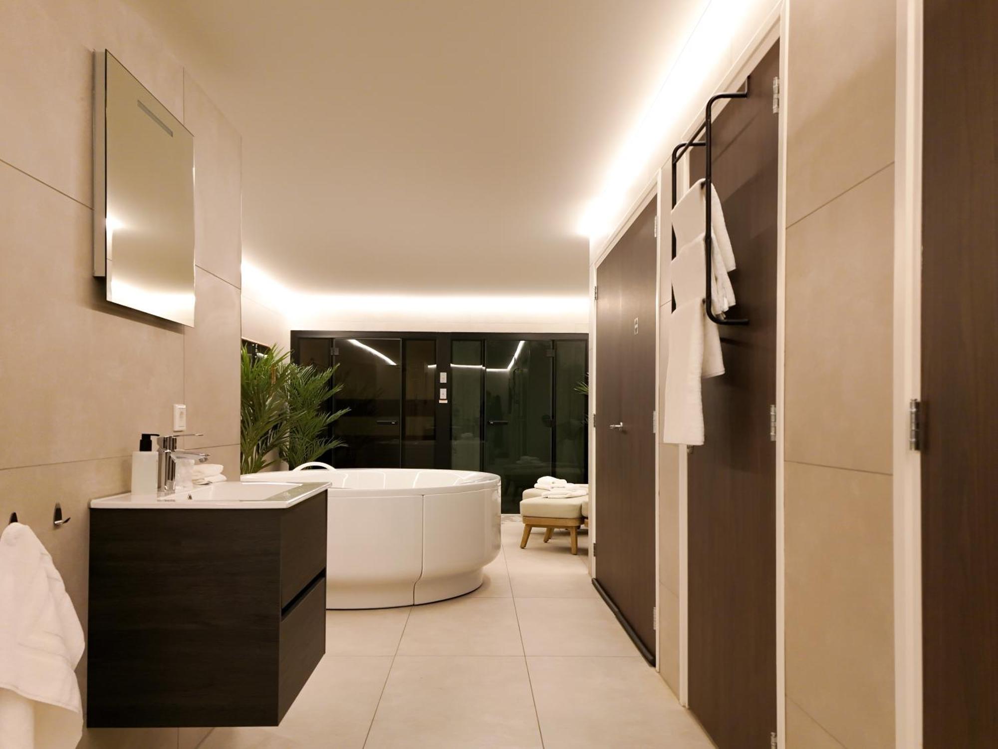 Hike & Bike Hotel Noordwolde  Экстерьер фото